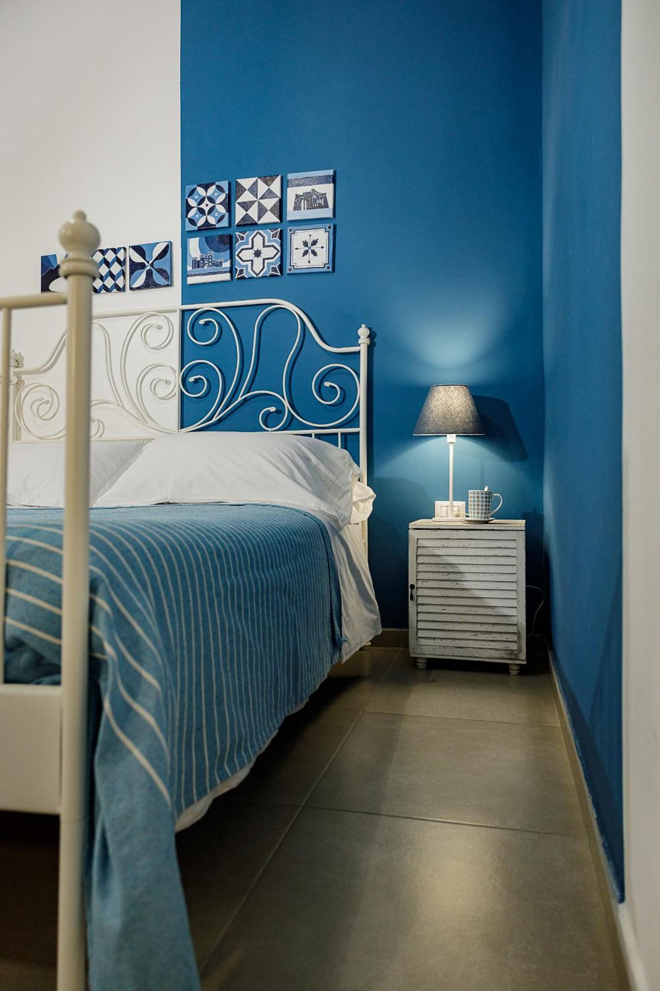 Crianza B&B Napoli Bagian luar foto