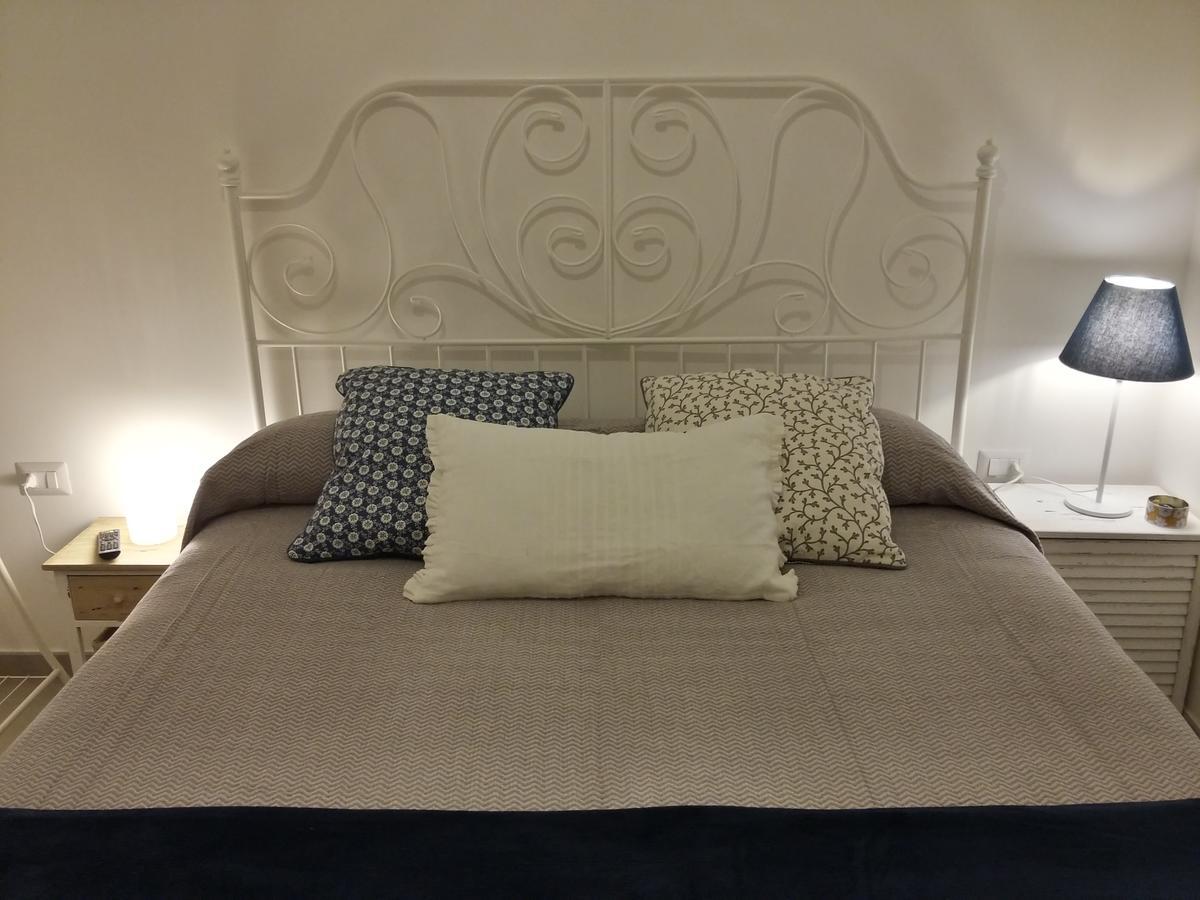 Crianza B&B Napoli Bagian luar foto